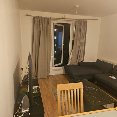 Big Double Room With Bathroom In 2 Bedroom Flat Kitchen Is Shared Harrow on the Hill Buitenkant foto