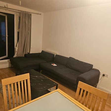 Big Double Room With Bathroom In 2 Bedroom Flat Kitchen Is Shared Harrow on the Hill Buitenkant foto
